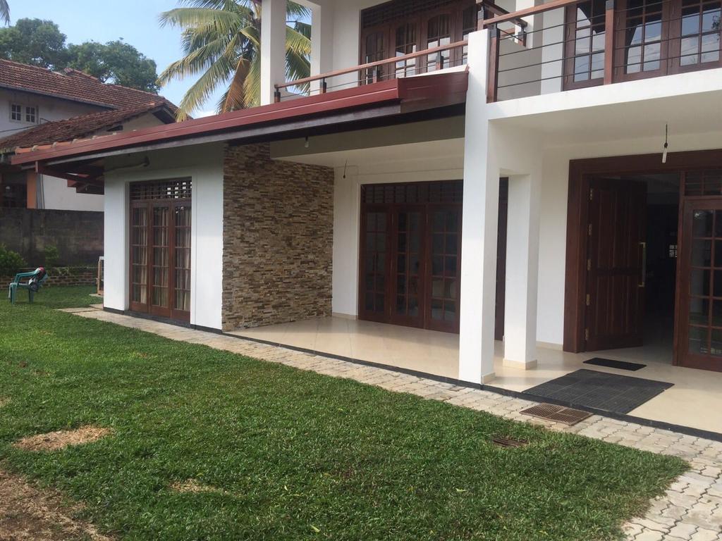 Hasara Villa One Polgasowita Exterior foto